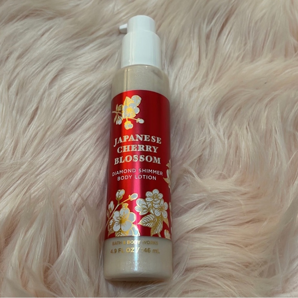 Bath and Body Work Japanese Cherry Blossom Diamond Shimmer Body Lotion
